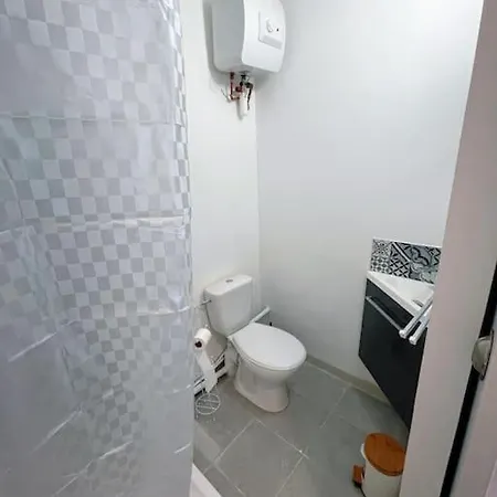 Mini-studio De 10m² En Centre-ville De Apartment Beziers