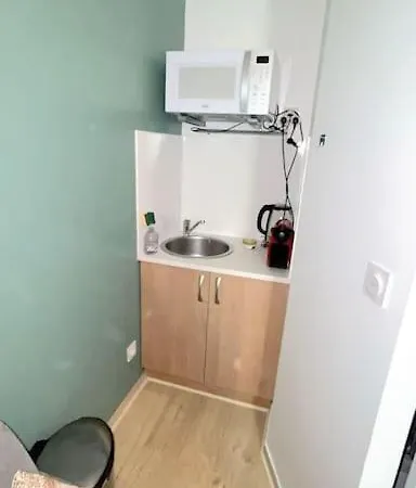 Apartment Mini-studio De 10m² En Centre-ville De Beziers